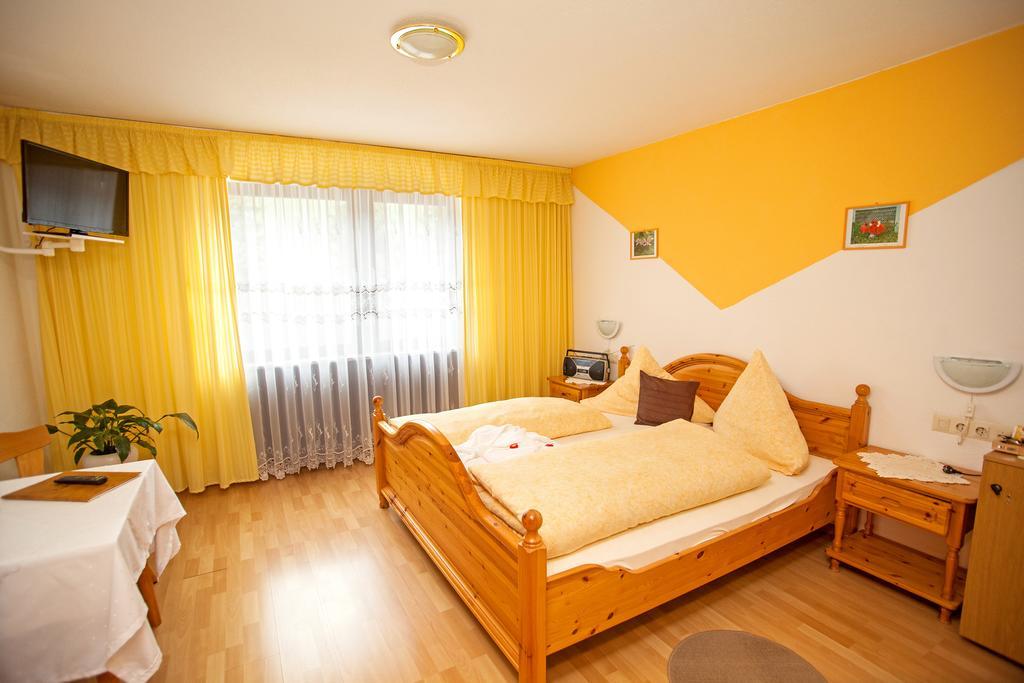 Waldhotel Auerhahn B&B Bed & Breakfast Eisenbach  Room photo